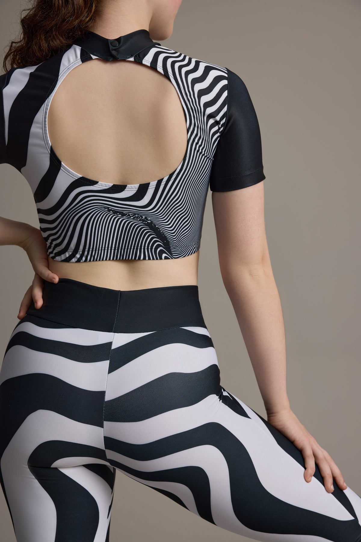 Mock Neck Short Sleeve Crop Top