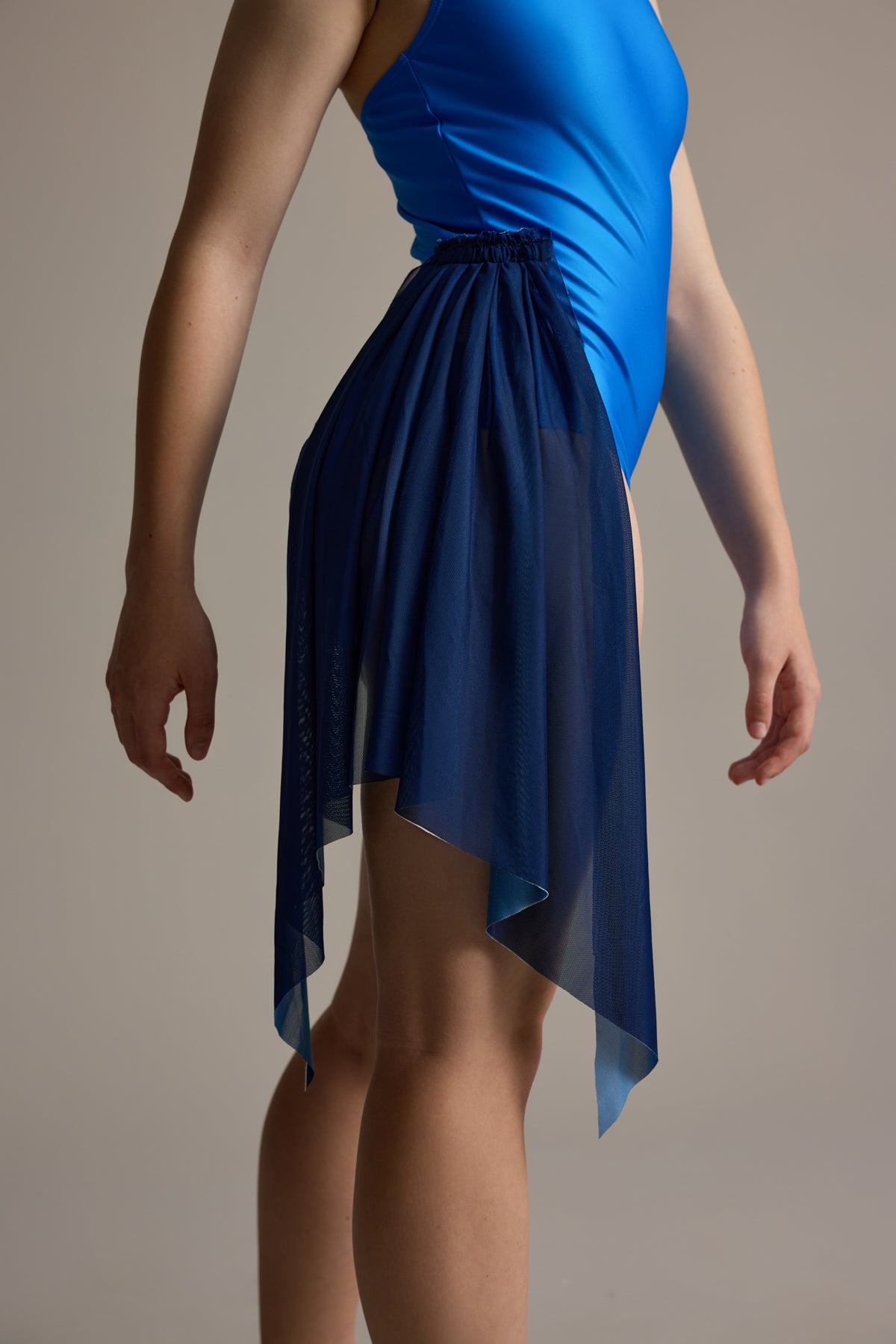 Mesh Bustle